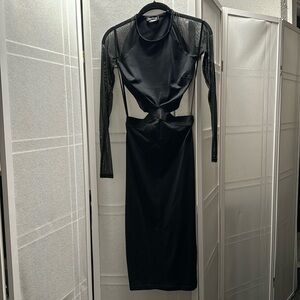 Elegant bodycon black dress from Bebe